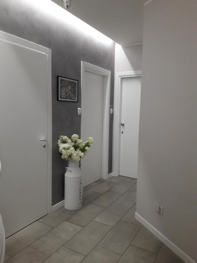 Interno 1 Ciampino Roma Luxury Apartment Con Balcone Extérieur photo