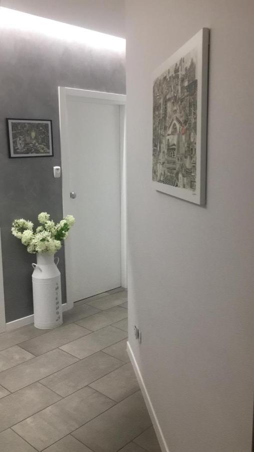 Interno 1 Ciampino Roma Luxury Apartment Con Balcone Extérieur photo